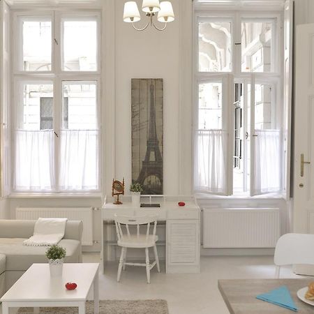 Paris Apartment Boedapest Kamer foto