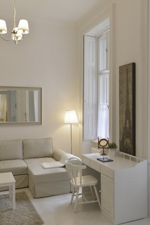 Paris Apartment Boedapest Kamer foto